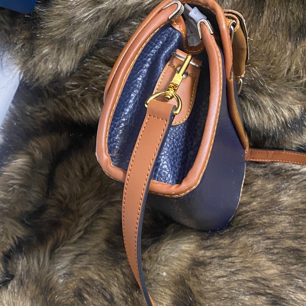Navy and Brown Leather Women's Bag - Picture 3 of 6